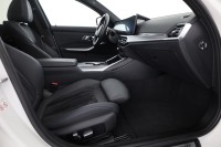 BMW 3 330i M-Sport Touring Aut.