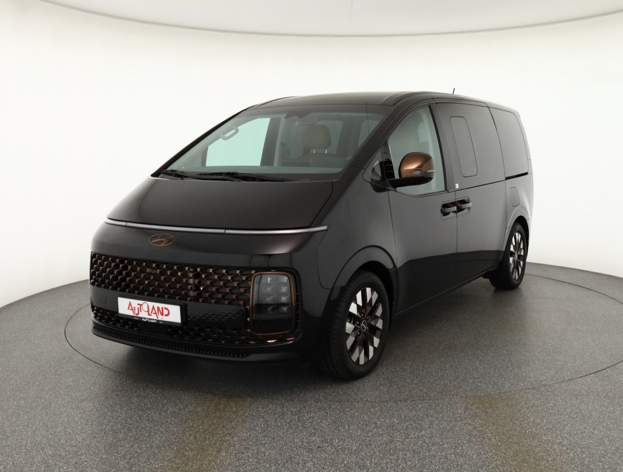 Hyundai Staria 2.2 CRDI 4WD Signature