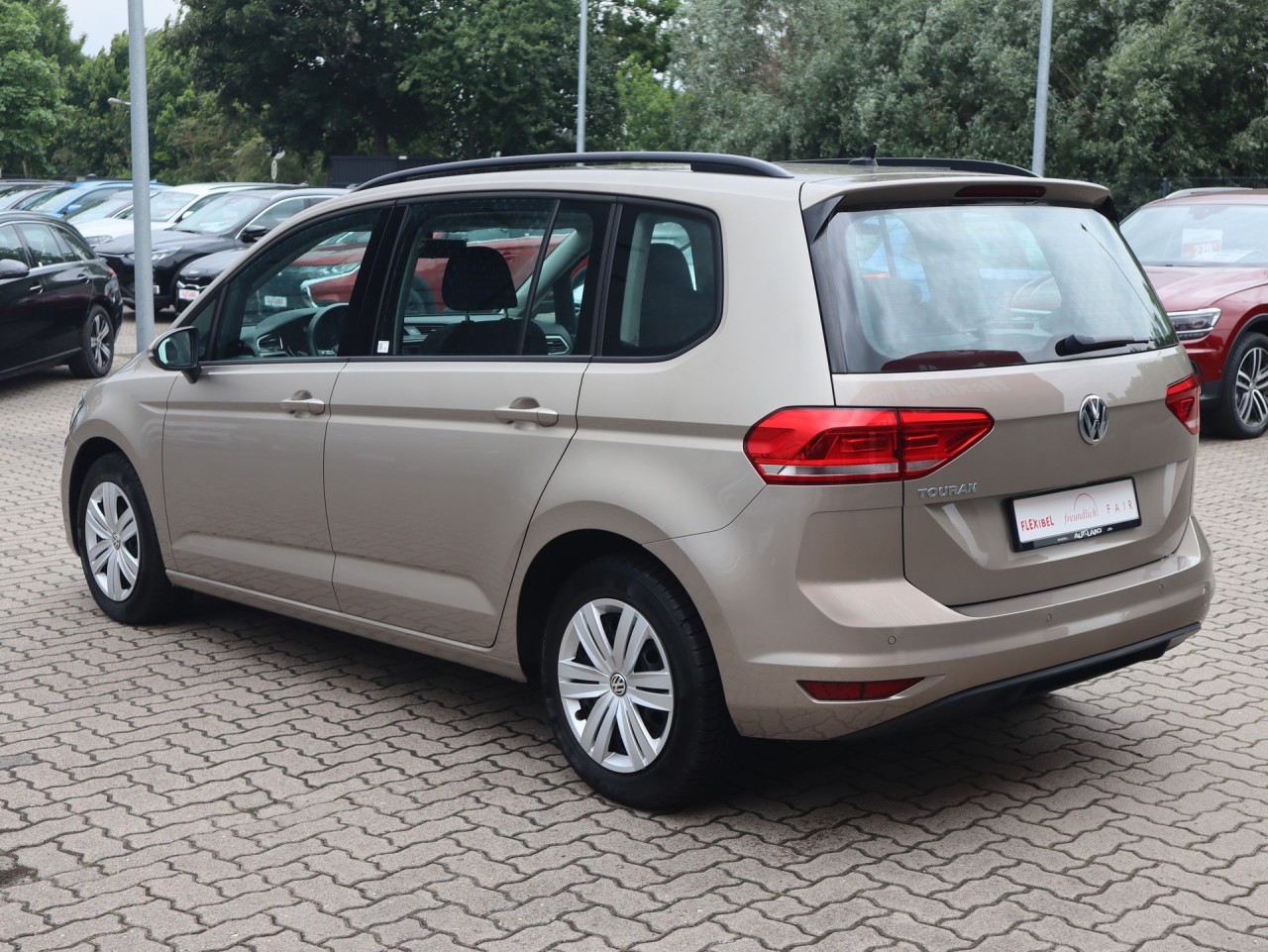 VW Touran 1.0 TSI Trendline