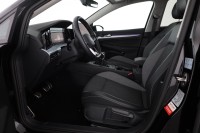 VW Golf VIII Variant 1.5 TSI Goal