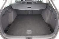 VW Golf VIII Variant 1.0 eTSI DSG Life