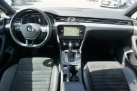 VW Passat Variant 2.0 TSI 4Motion R-LINE