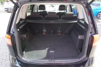 VW Touran 1.5 TSI DSG IQ.DRIVE