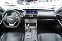 Lexus IS 200 2,5 300h Executive Line