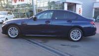 BMW 330 e xDrive Advantage