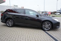 Toyota Avensis 1.6 D Kombi 4D