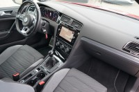 VW Golf VII Variant 1.5 TSI R-Line