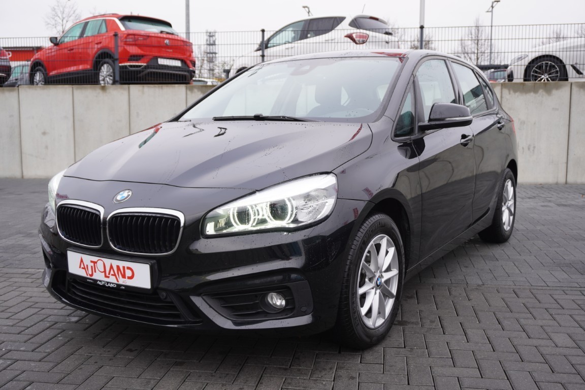 BMW 220 i Advantage