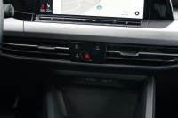 VW Golf VIII Variant 1.5 TSI DSG