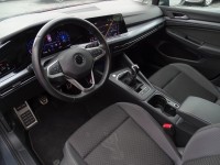 VW Golf VIII Variant 1.5 TSI Active