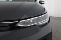VW Golf VIII Variant 1.5 eTSI DSG Life