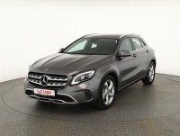 Mercedes-Benz GLA 180 7G-DCT Urban LED Navi Kamera Sitzheizung