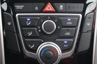 Hyundai i30 Kombi 1.4 Trend blue
