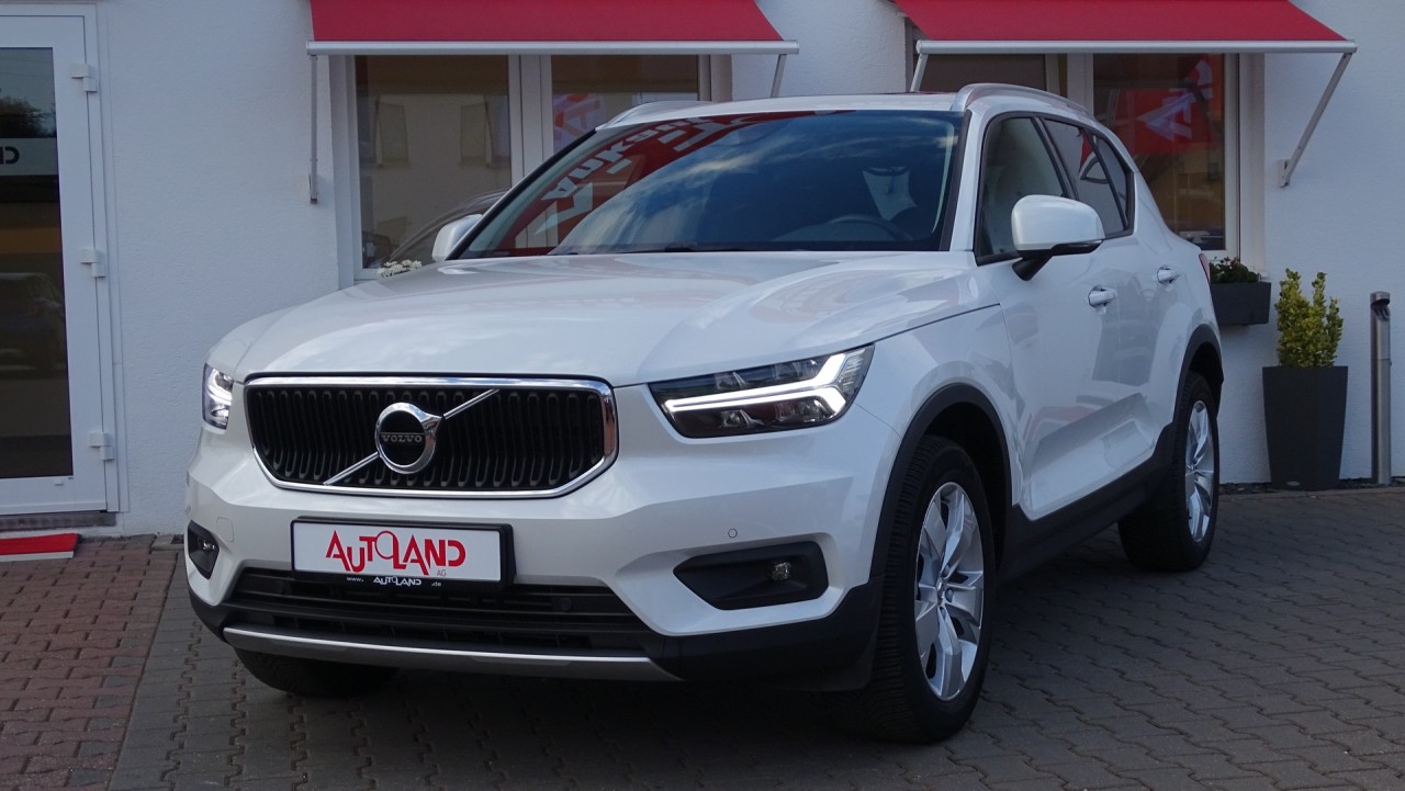 Volvo XC 40 T2 2WD Momentum Pro