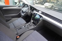 VW Passat Variant GTE