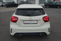 Mercedes-Benz A 200 A200 BlueEfficiency AMG Sport (Line)