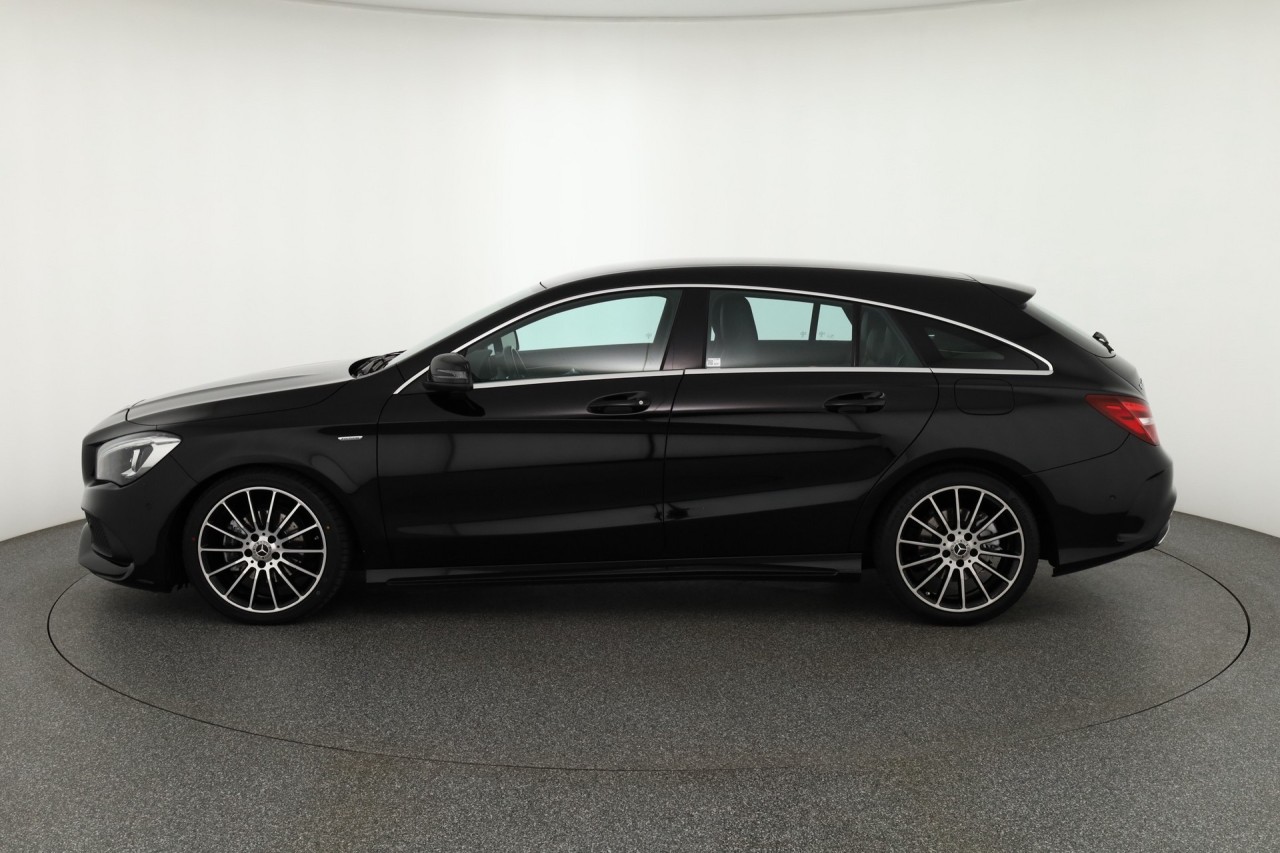 Mercedes-Benz CLA 180 Shooting Brake AMG Line