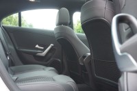 Mercedes-Benz CLA 220 