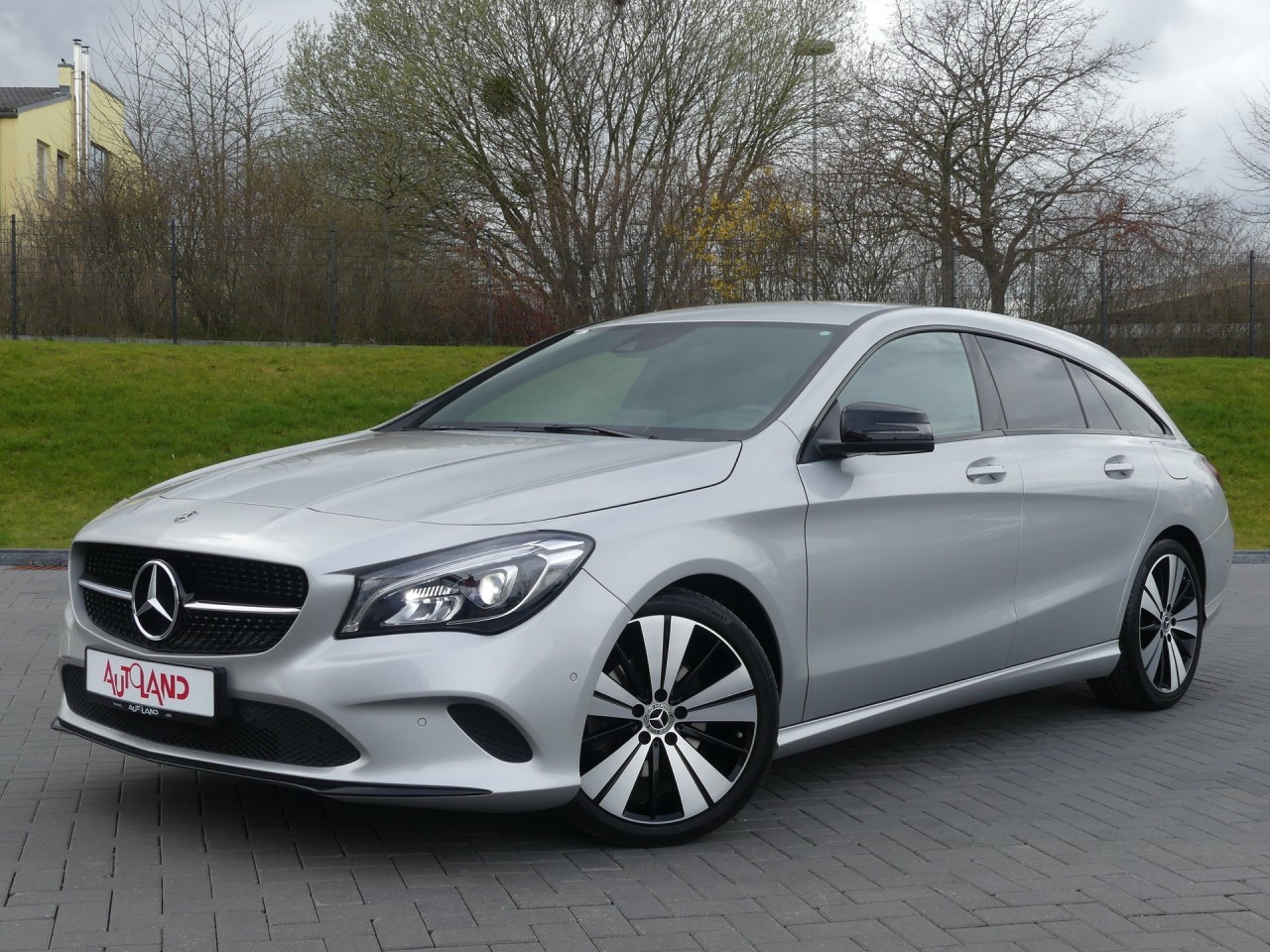 Mercedes-Benz CLA 200 Shooting Brake 