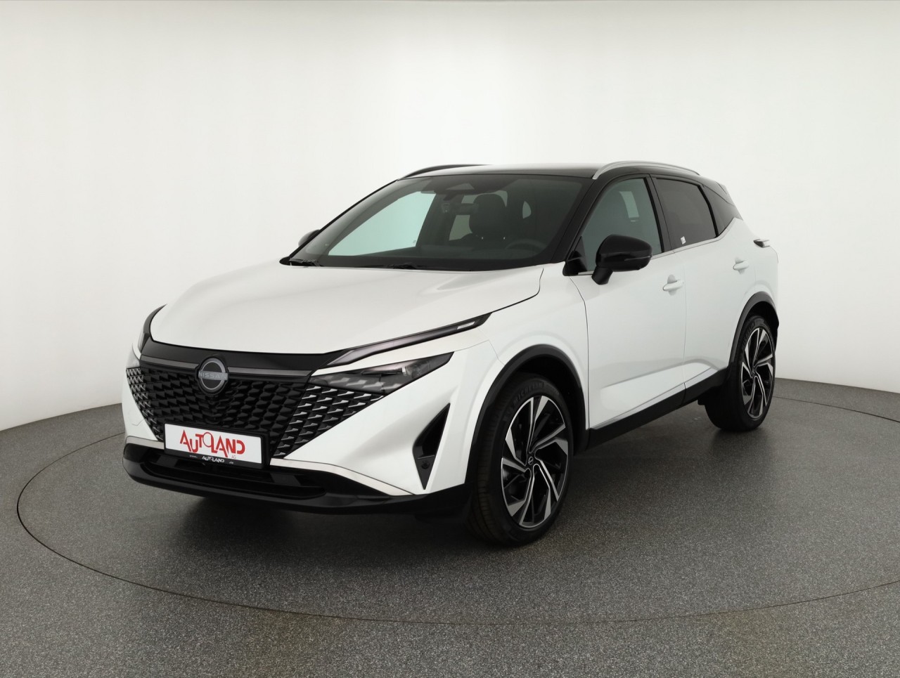 Nissan Qashqai Tekna + 1.3 Dig-T MHEV 4x4 Aut.