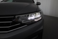 VW Passat Variant 2.0 TDI DSG R-Line