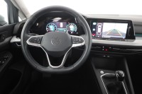 VW Golf VIII Variant 1.0 TSI Life