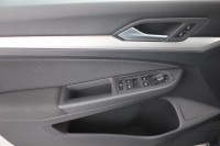 VW Golf VIII Variant 1.0 eTSI DSG