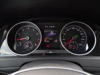 VW Golf VII 1.5 TSI Highline R-Line