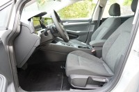 VW Golf VIII Variant 2.0 TDI Life DSG