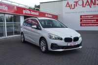 BMW 220 i Advantage AT