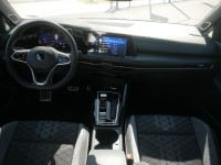 VW Golf VIII Variant 2.0 R-Line