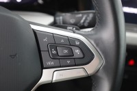 VW Golf VIII Variant 1.0 eTSI DSG