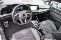 VW Golf VIII Variant 2.0 TDI R-Line