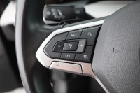 VW Golf VIII Variant 1.5 eTSI DSG