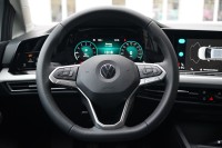 VW Golf VIII Variant 1.5 TSI