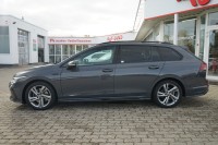 VW Golf VIII Variant 2.0 R-Line DSG