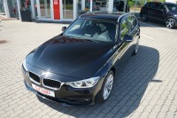 BMW 320 320i Touring Advantage