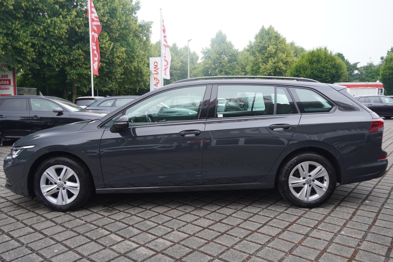 VW Golf VIII Variant 1.5 TSI Life