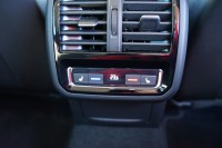 VW Passat Variant 1.5 TSI DSG R-Line