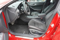 Mercedes-Benz CLA 200 AMG Line