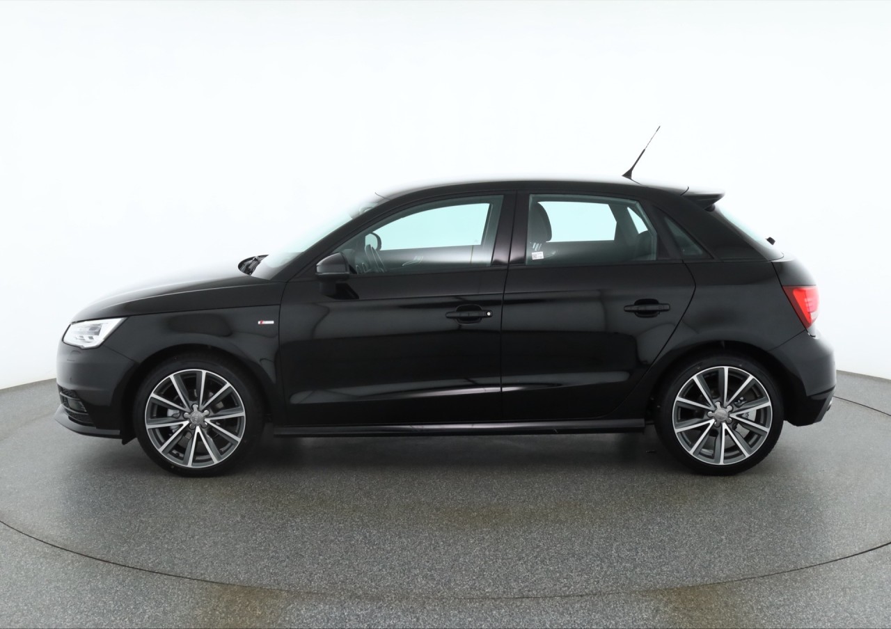 Audi A1 Sportback 1.0 TFSI S-line