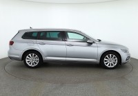 VW Passat Variant 2.0 TDI DSG Elegance