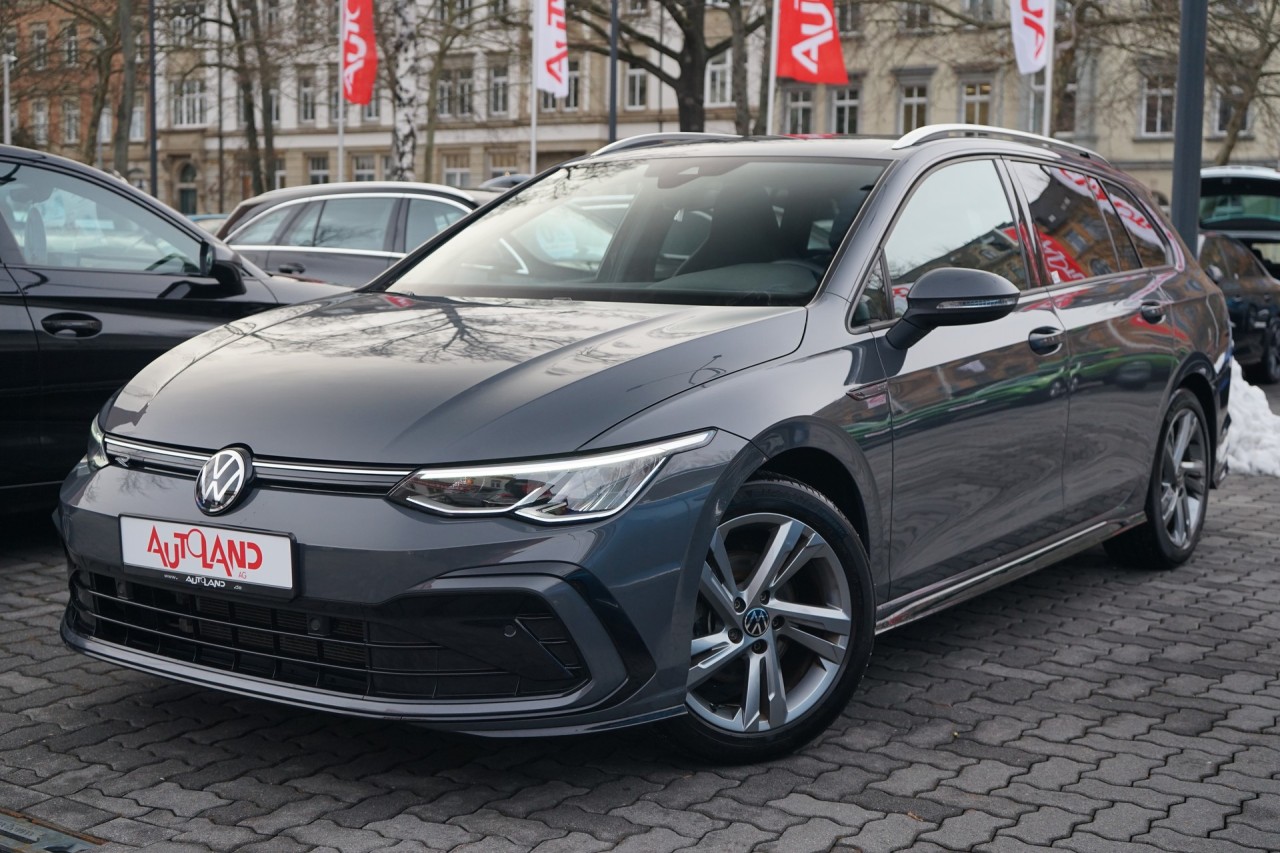 VW Golf VIII Variant 1.5 eTSI R-Line