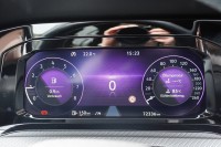 VW Golf VIII 1.5 TSI R-Line