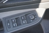 VW Golf VIII Variant 2.0 TDI DSG R-Line
