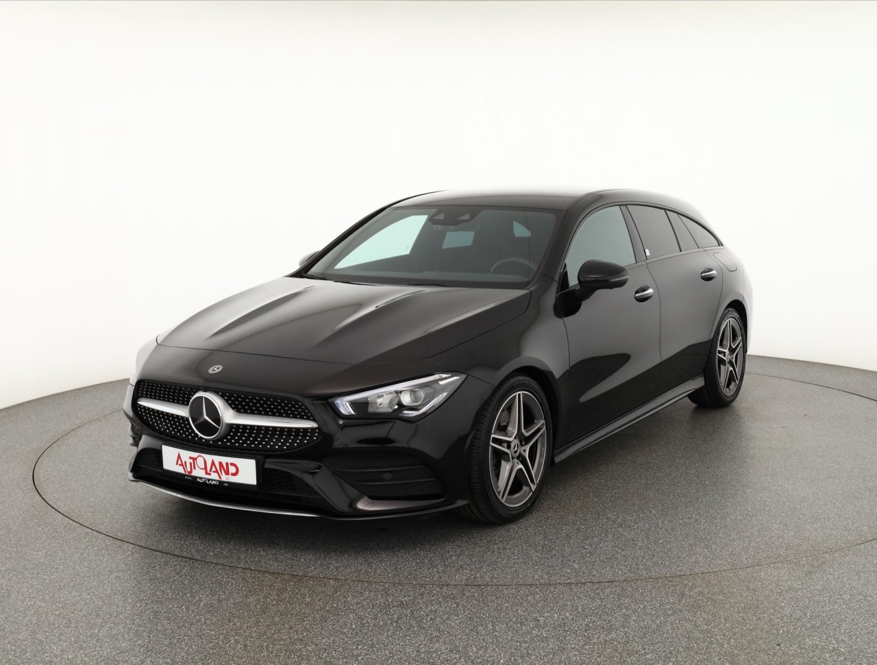 Mercedes-Benz CLA 200 Shooting Brake AMG Line