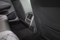 VW Golf VIII Variant 1.5 eTSI R-Line