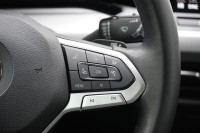 VW Golf VIII Variant Life eTSI