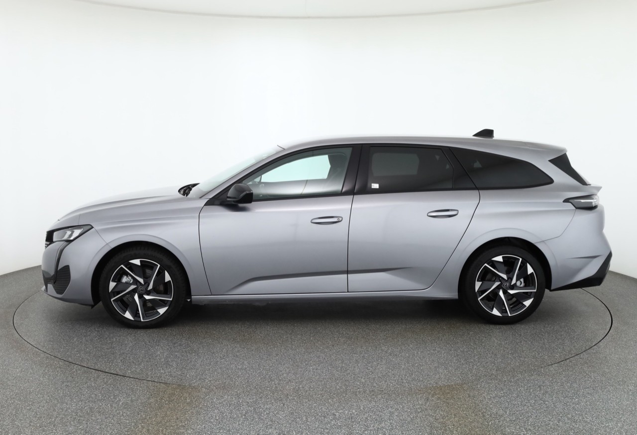 Peugeot 308 SW 1.2 Hybrid 145 Aut.