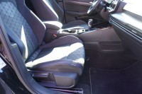 VW Golf VIII Variant 1.5 eTSI R-Line